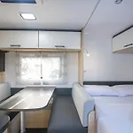 Nomade Caravan Camping *