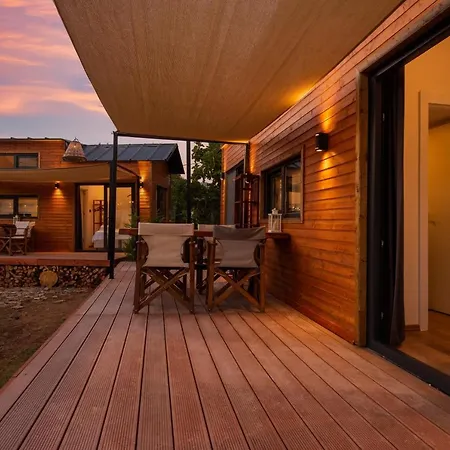 Campingplatz Nomade Caravan *