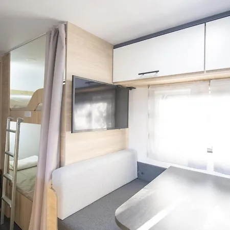 Campingplatz Nomade Caravan *