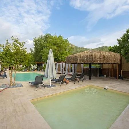 Campsite Nomade Caravan Camping Fethiye
