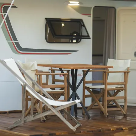 Kemping Nomade Caravan *