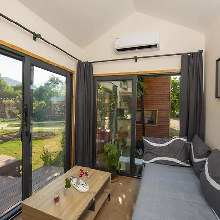 Кемпинг Nomade Caravan *