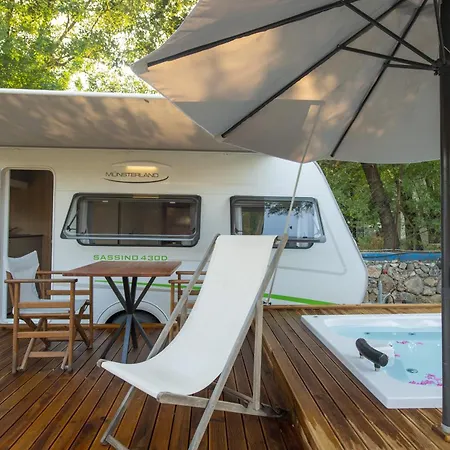 Nomade Caravan *